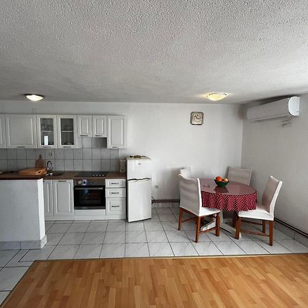 Apartment And Rooms Ruza Трогир Экстерьер фото