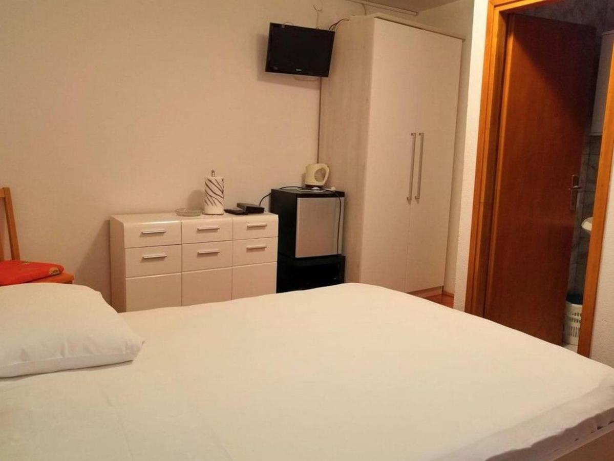 Apartment And Rooms Ruza Трогир Экстерьер фото