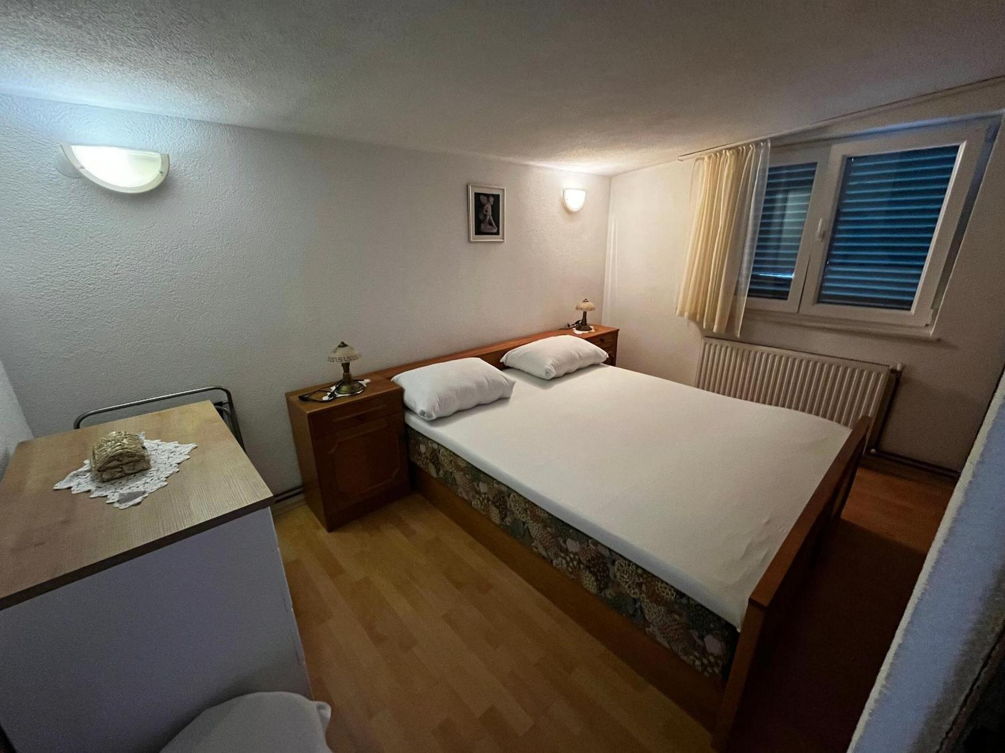 Apartment And Rooms Ruza Трогир Экстерьер фото