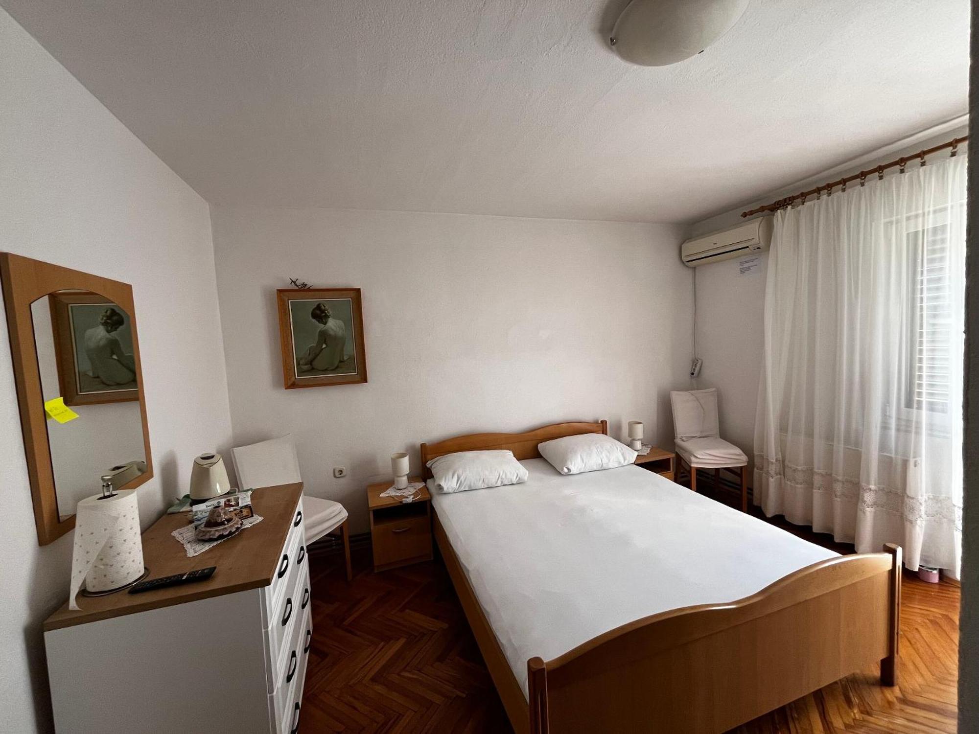Apartment And Rooms Ruza Трогир Экстерьер фото